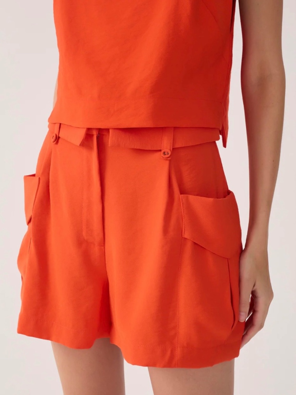 Dress to Rio de Janeiro  Red Side Pockets Pleated Short